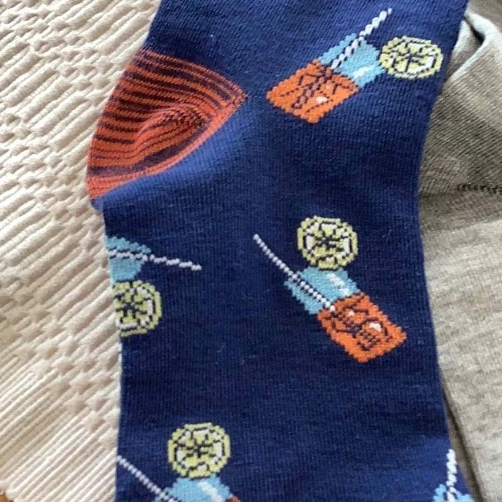 Life Is Good 3 Pair Men's Novelty Crew Sock With Cooler Drinks, Shoe Size 6-12.5